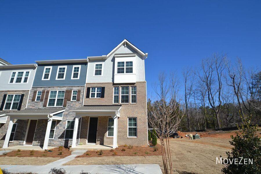House for rent at 11067 Lawyers Rd, Charlotte, NC 28227