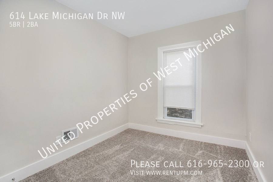 House for rent at 614 Lake Michigan Dr NW, Grand Rapids, MI 49504