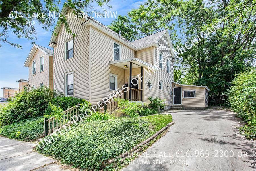 House for rent at 614 Lake Michigan Dr NW, Grand Rapids, MI 49504