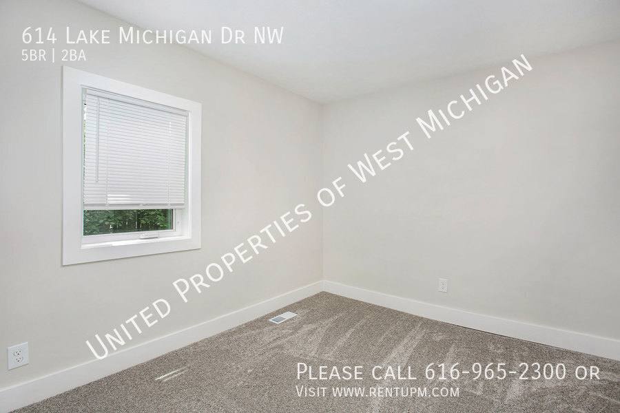 House for rent at 614 Lake Michigan Dr NW, Grand Rapids, MI 49504