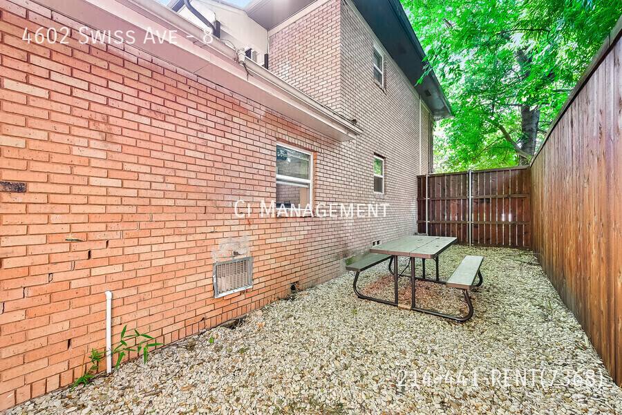 Apartment for rent at 4602 Swiss Ave #8, Dallas, TX 75204