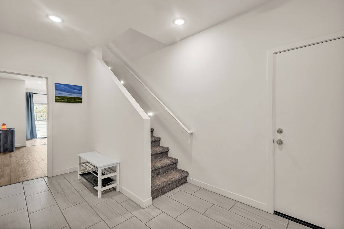 Townhouse for rent at 2272 W Harmont Dr, Phoenix, AZ 85021