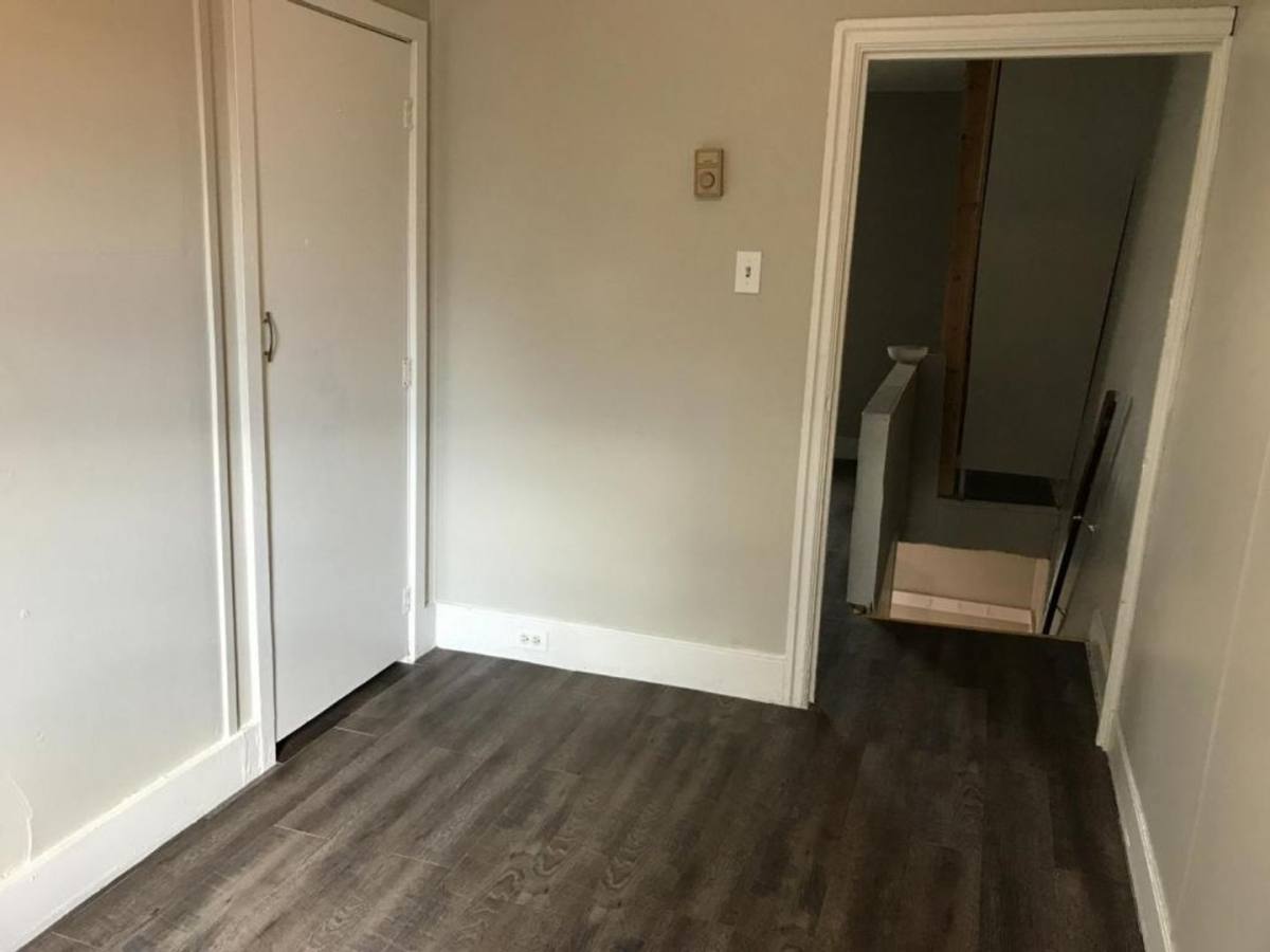 House for rent at 117 W Chapel Ave, Carlisle, PA 17013