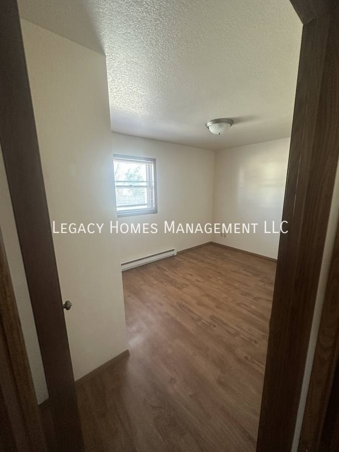Apartment for rent at 1020 Oviatt St #5, Kaukauna, WI 54130