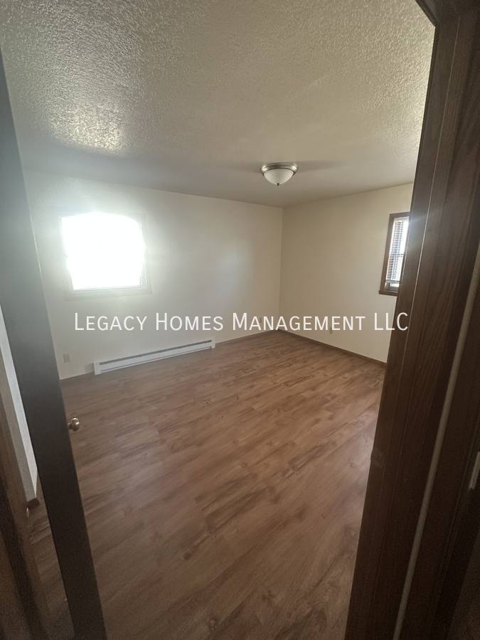 Apartment for rent at 1020 Oviatt St #5, Kaukauna, WI 54130