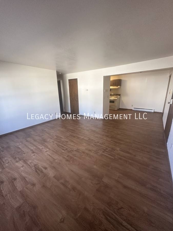 Apartment for rent at 1020 Oviatt St #5, Kaukauna, WI 54130