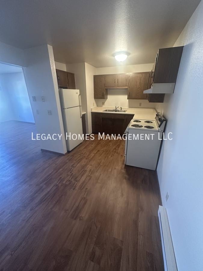 Apartment for rent at 1020 Oviatt St #5, Kaukauna, WI 54130