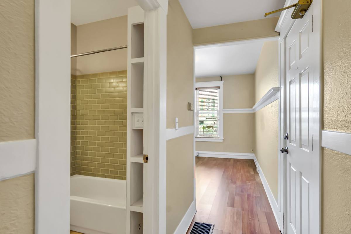Apartment for rent at 1002-1004 Earnest S Brazill St, Tacoma, WA 98405