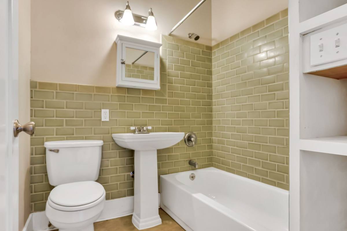 Apartment for rent at 1002-1004 Earnest S Brazill St, Tacoma, WA 98405