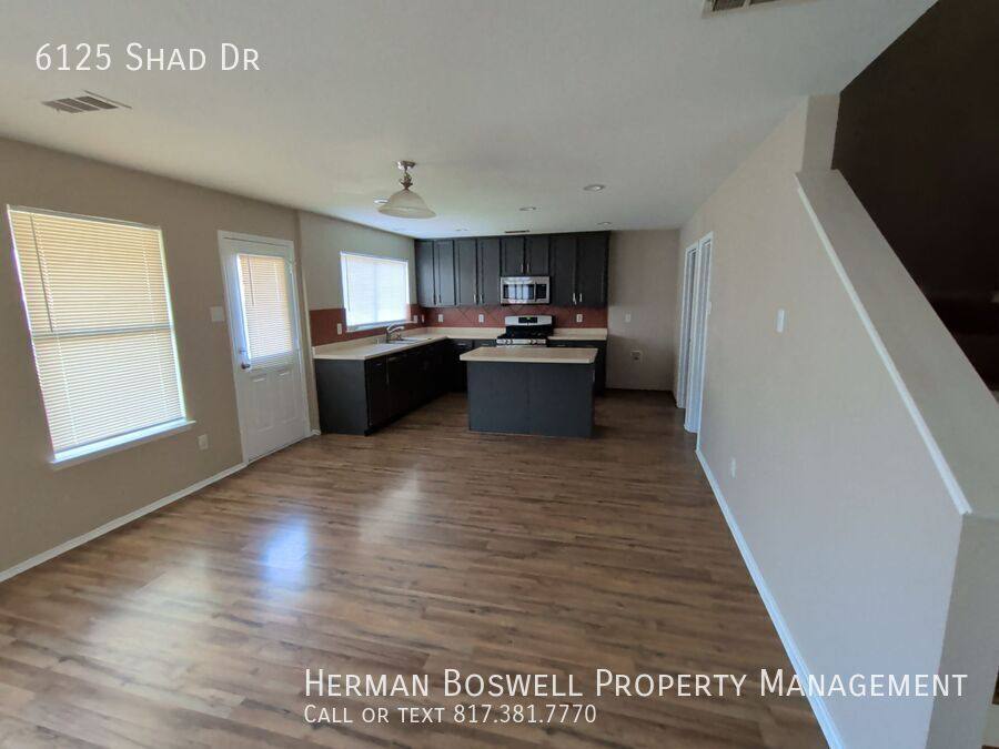 House for rent at 6125 Shad Dr, Fort Worth, TX 76179