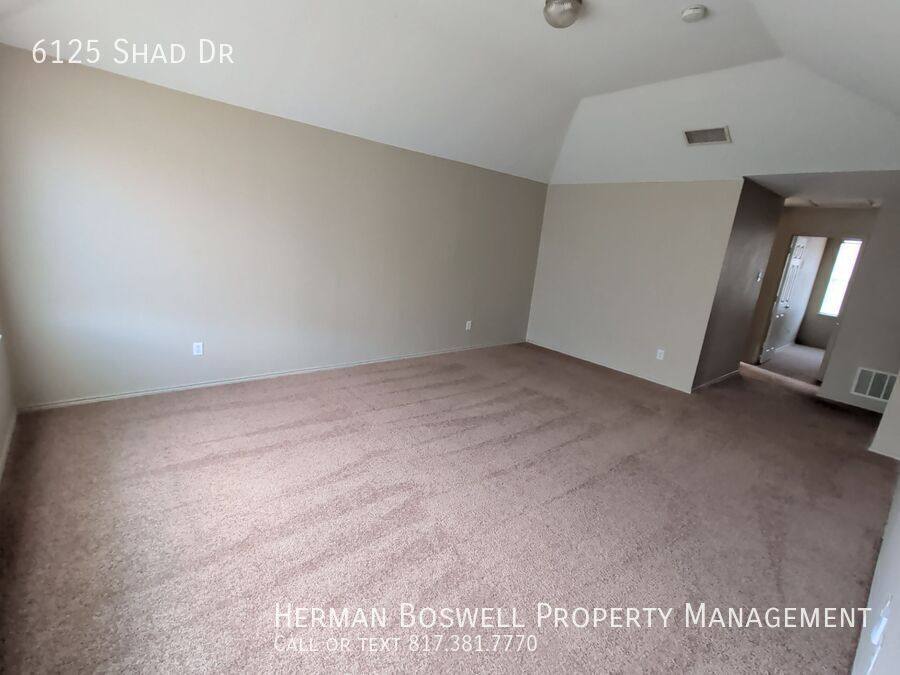 House for rent at 6125 Shad Dr, Fort Worth, TX 76179