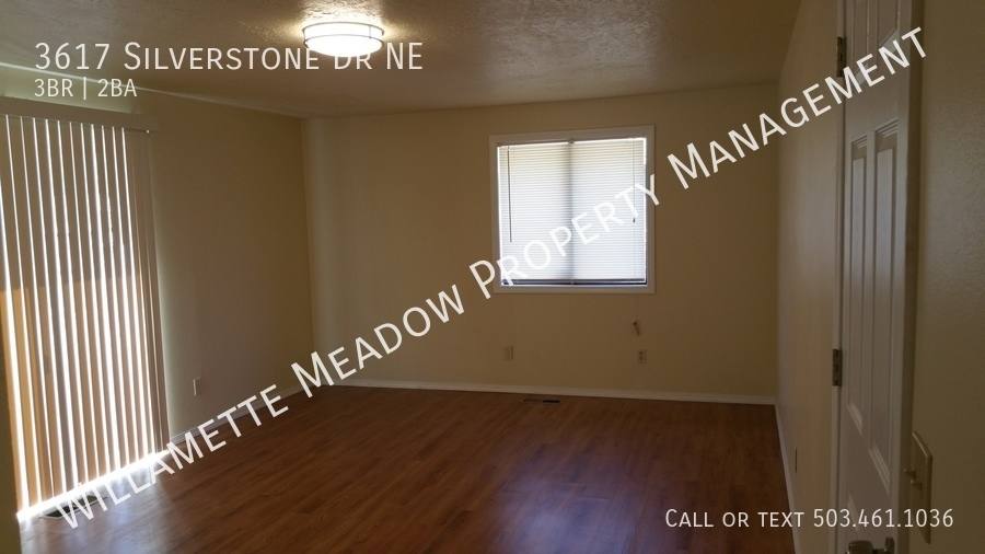 House for rent at 3617 Silverstone Dr NE, Salem, OR 97305