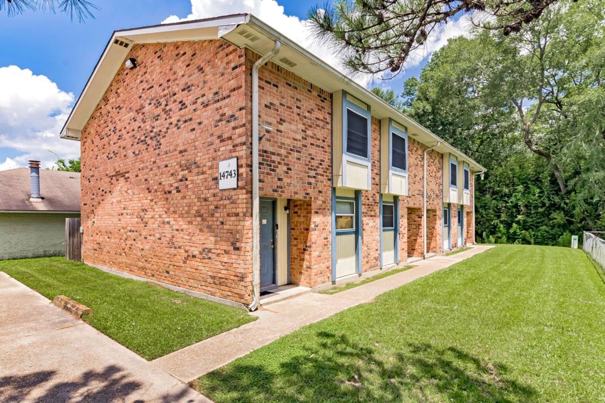 House for rent at 14743 Central Woods Ave #B, Baton Rouge, LA 70818