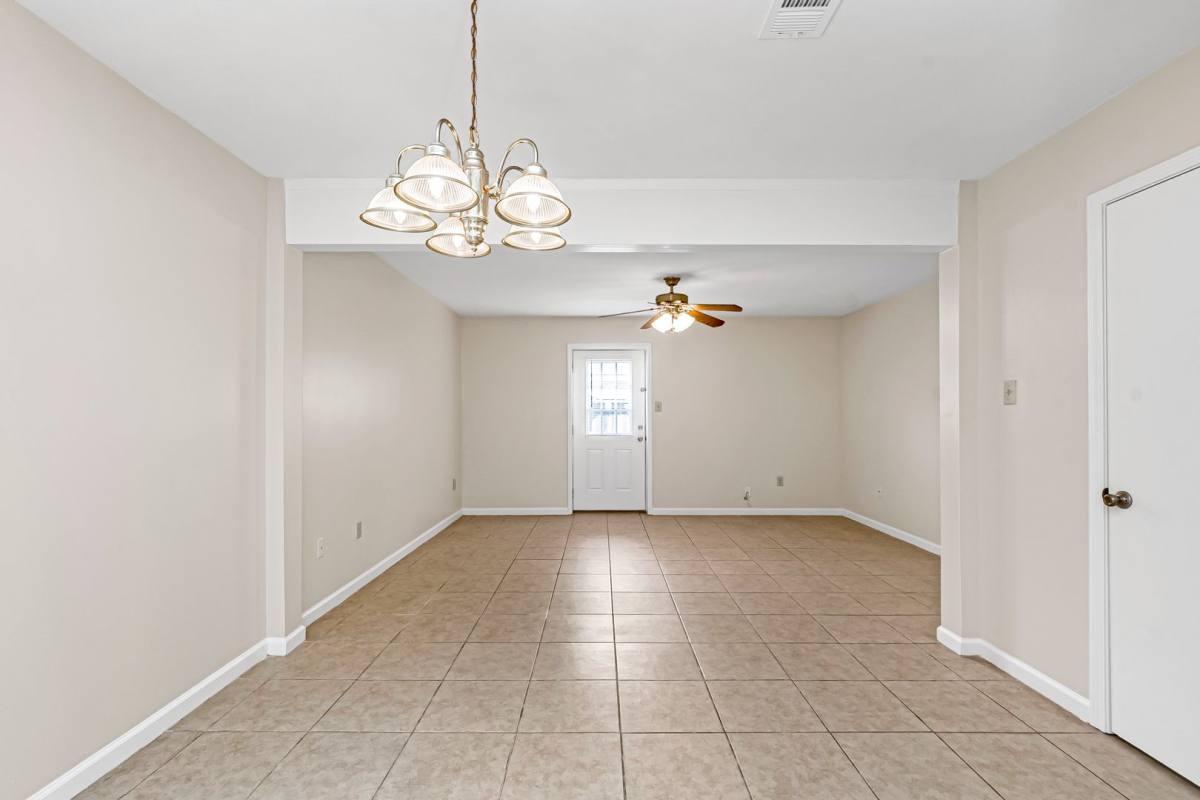 House for rent at 14743 Central Woods Ave #B, Baton Rouge, LA 70818