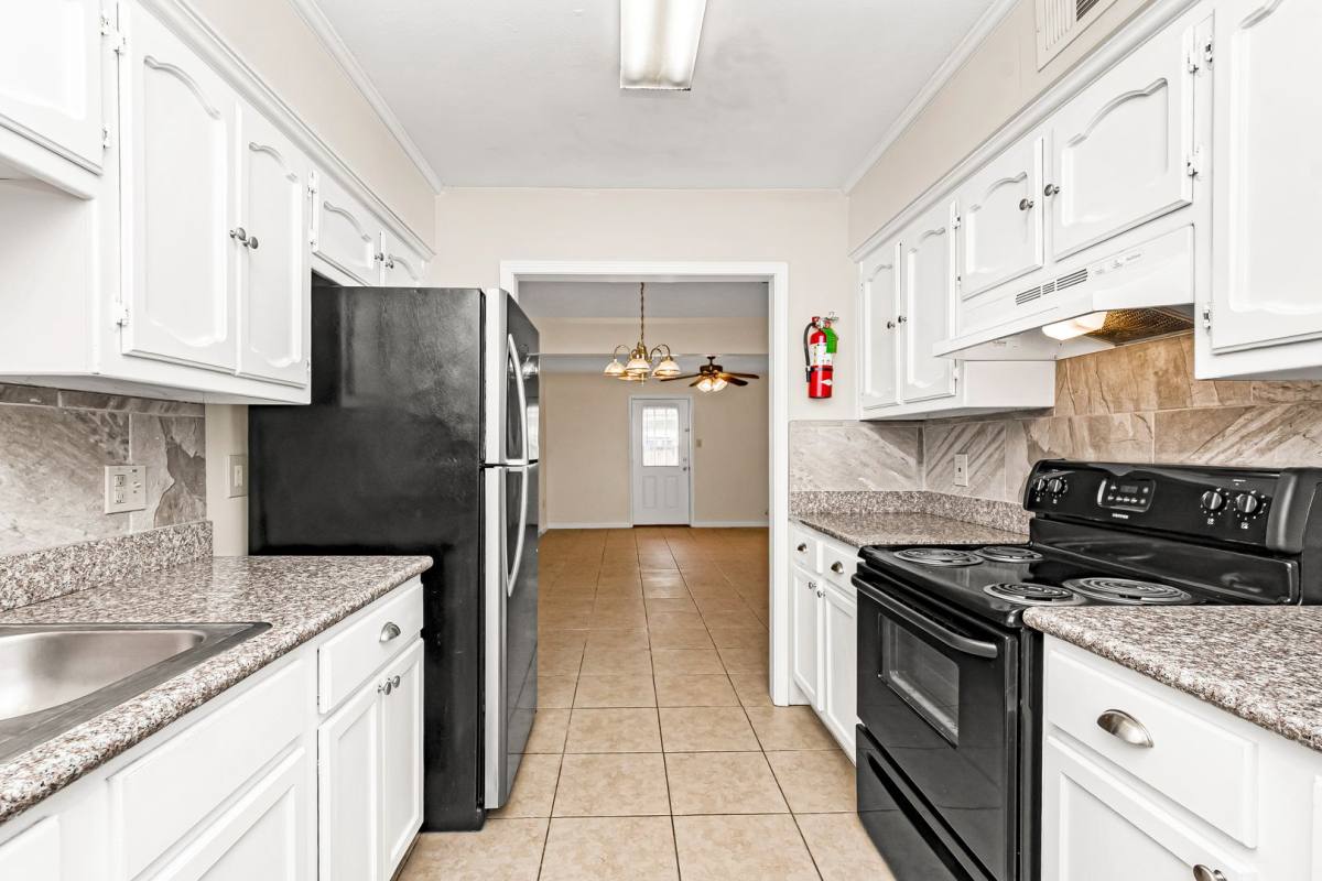 House for rent at 14743 Central Woods Ave #B, Baton Rouge, LA 70818