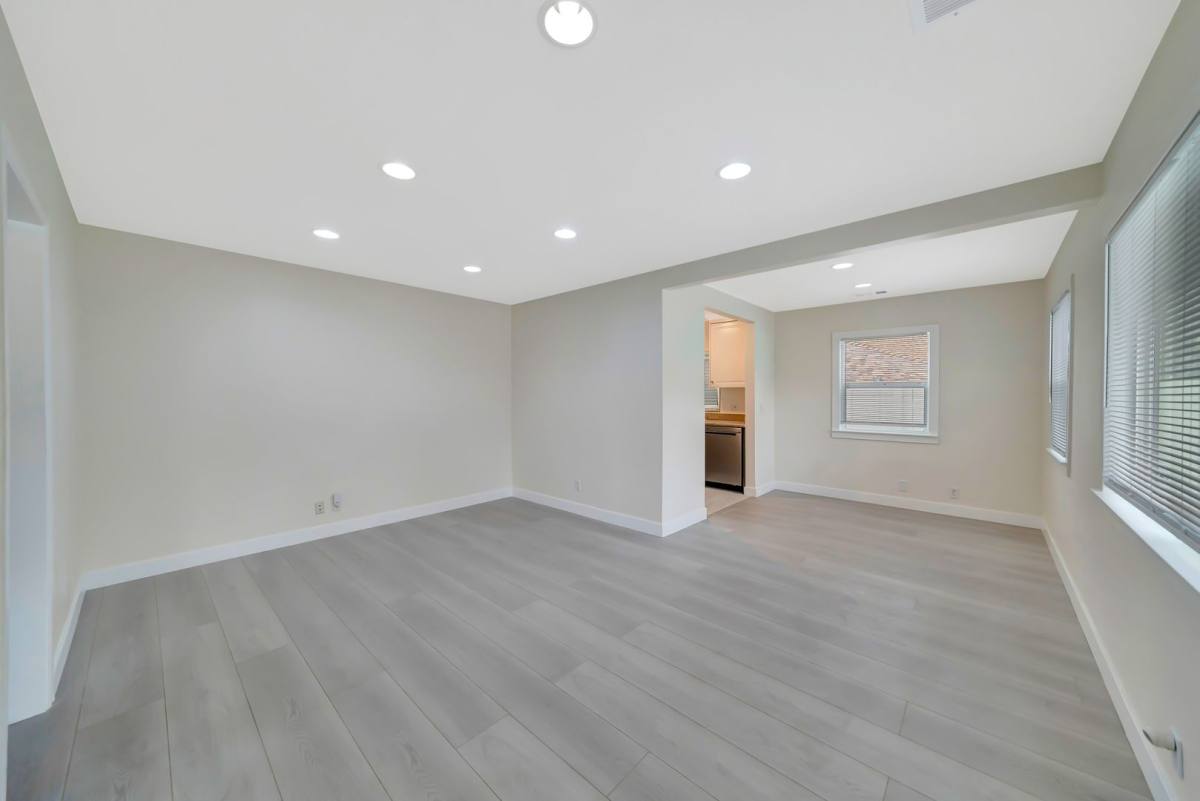 House for rent at 10951 Whitegate Ave, Sunland, CA 91040
