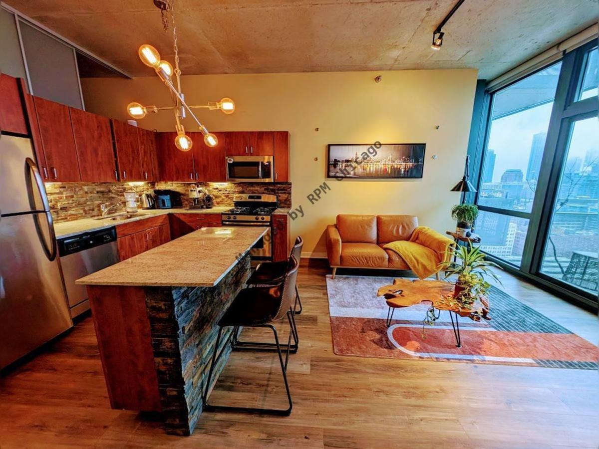 Apartment for rent at 235 W Van Buren St, Chicago, IL 60607