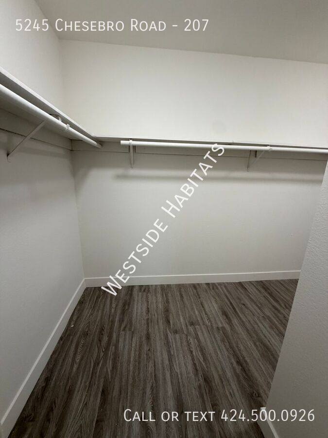 Apartment for rent at 5245 Chesebro Rd #207, Agoura Hills, CA 91301