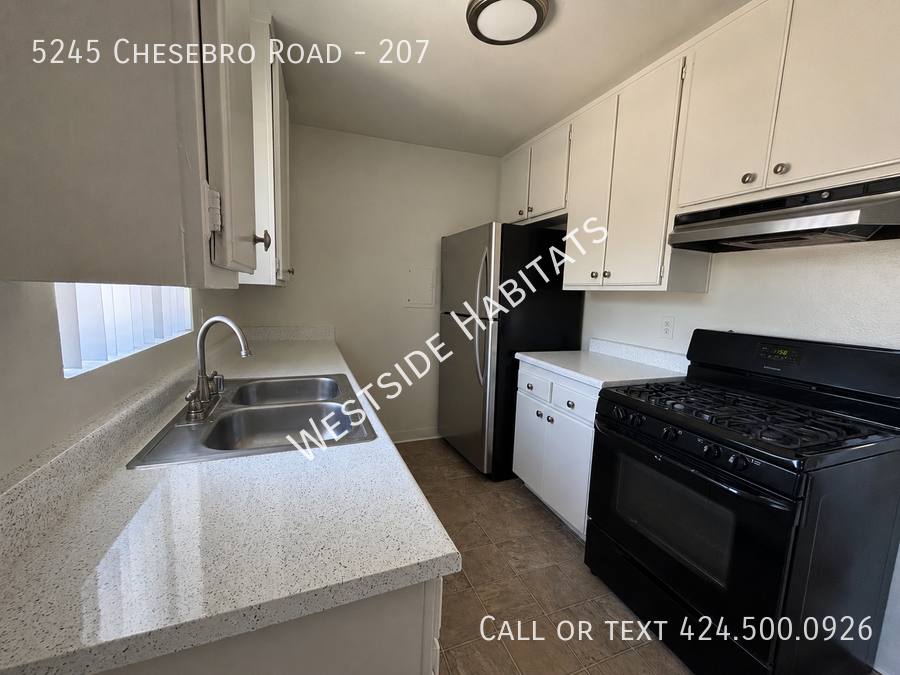 Apartment for rent at 5245 Chesebro Rd #207, Agoura Hills, CA 91301