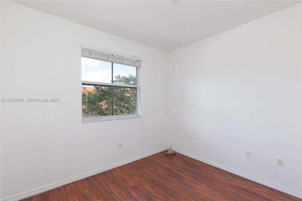 Townhouse for rent at 1009 SW 144th Ave #2701, Hollywood, FL 33027