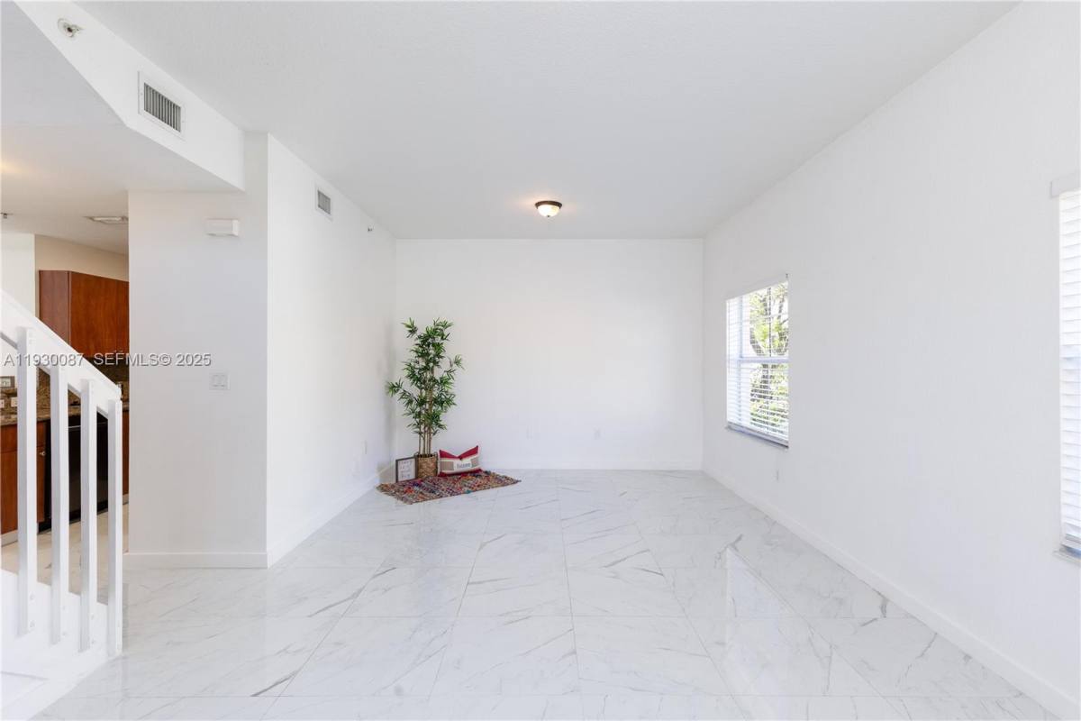Townhouse for rent at 1009 SW 144th Ave #2701, Hollywood, FL 33027