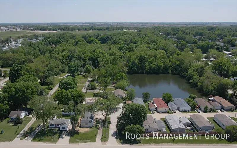 Apartment for rent at 11 Ronald Dr #R11, Bloomington, IL 61704