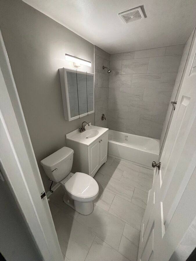 Apartment for rent at 760 Main St #L, Antioch, IL 60002