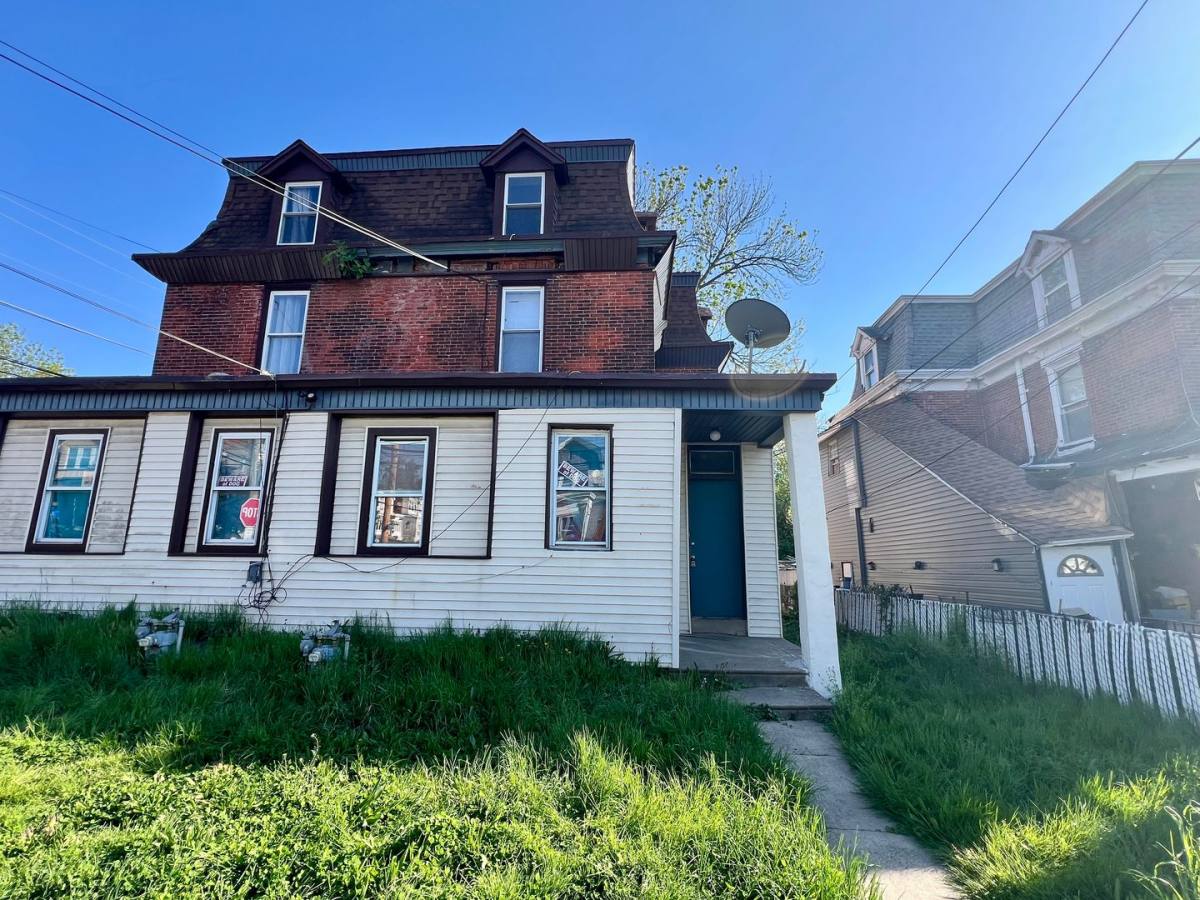 Apartment for rent at 700 Pine St, Darby, PA 19023