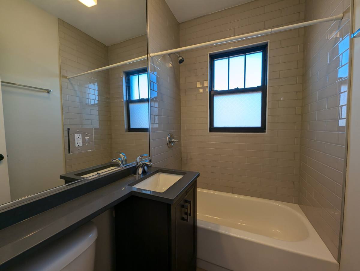 Apartment for rent at 2900 N Mildred, Chicago, IL 60657