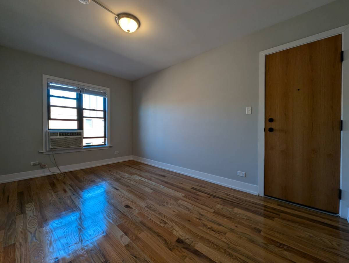 Apartment for rent at 2900 N Mildred, Chicago, IL 60657