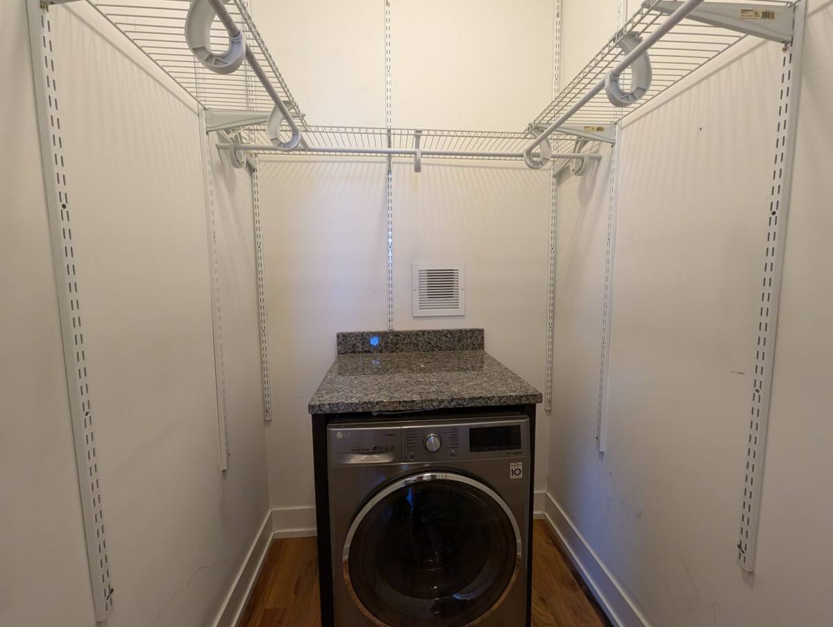 Apartment for rent at 2900 N Mildred, Chicago, IL 60657