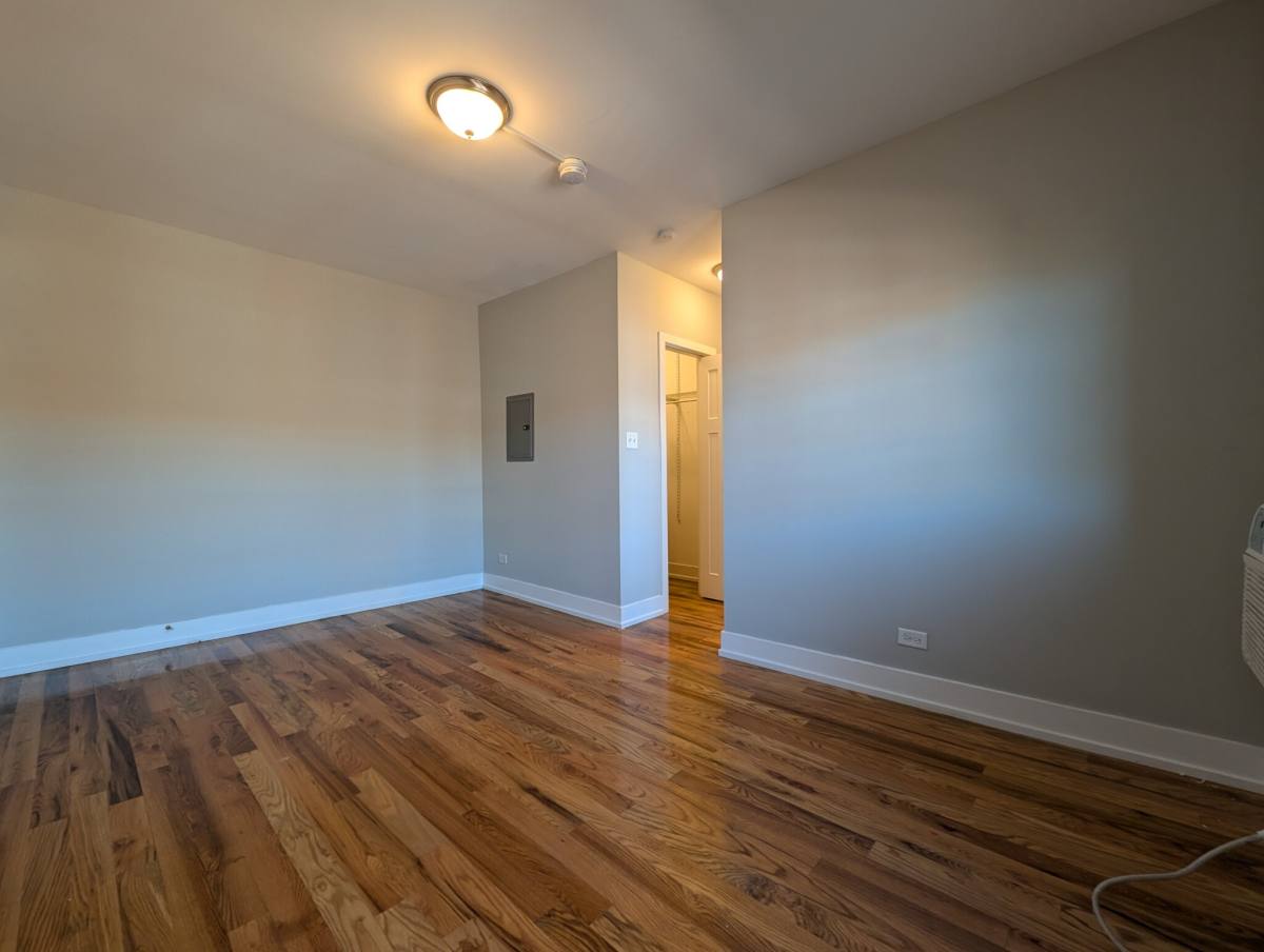 Apartment for rent at 2900 N Mildred, Chicago, IL 60657