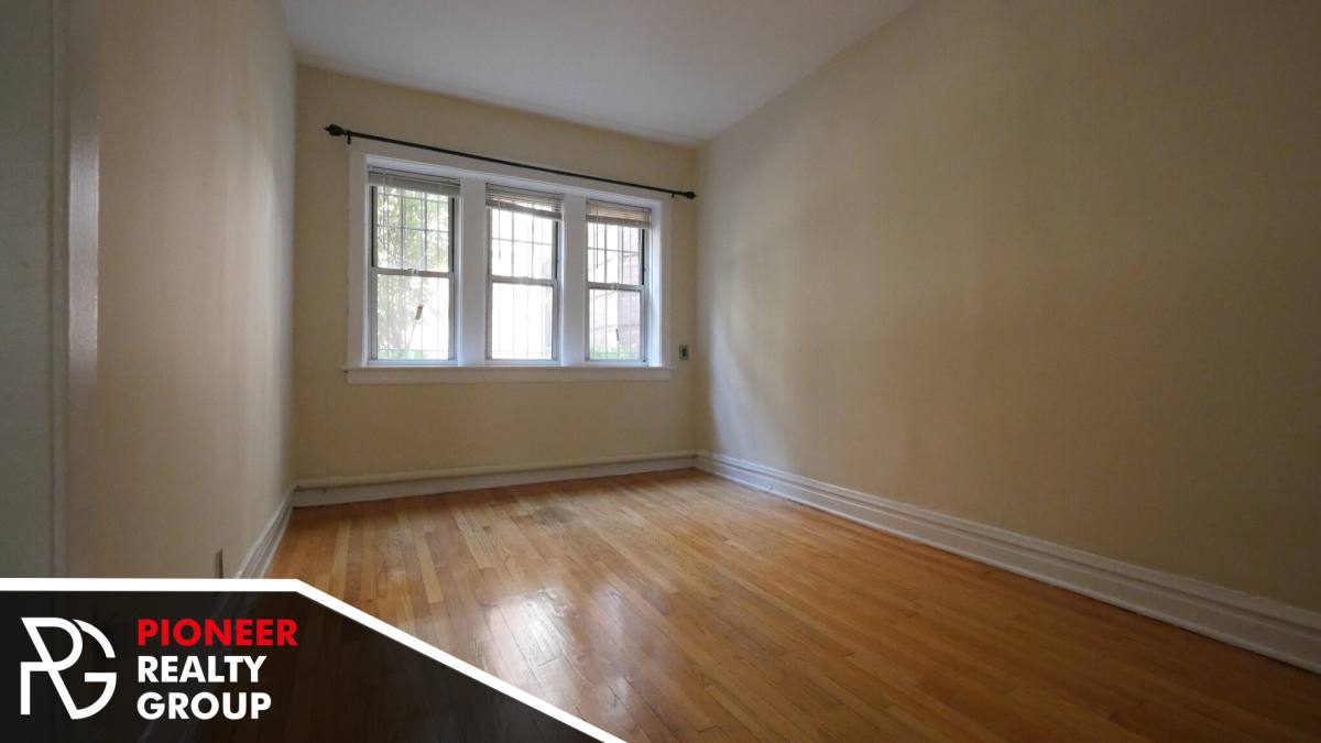 Apartment for rent at 550 W Aldine, Chicago, IL 60657