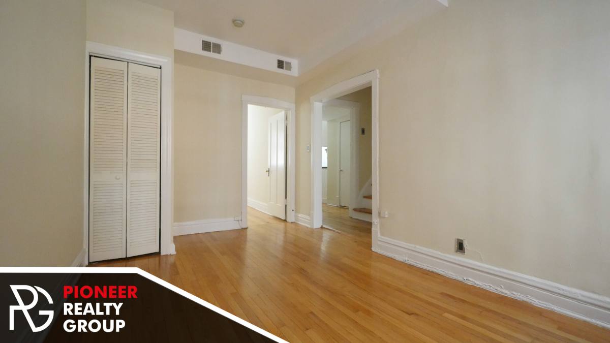 Apartment for rent at 550 W Aldine, Chicago, IL 60657