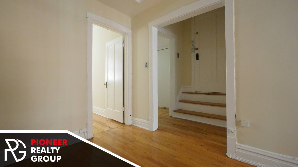 Apartment for rent at 550 W Aldine, Chicago, IL 60657