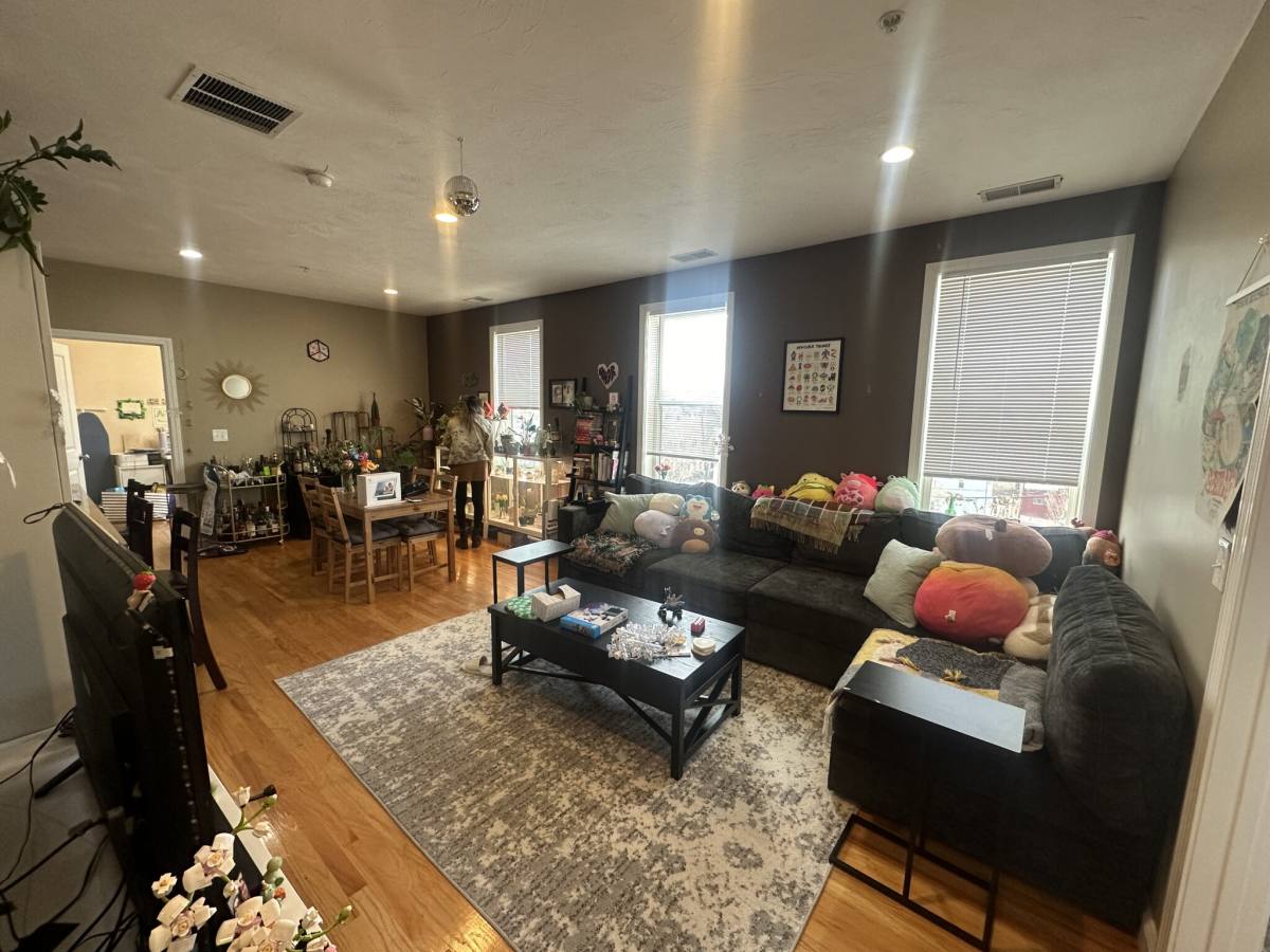 Apartment for rent at 100 Fellsway W, Somerville, MA 02145