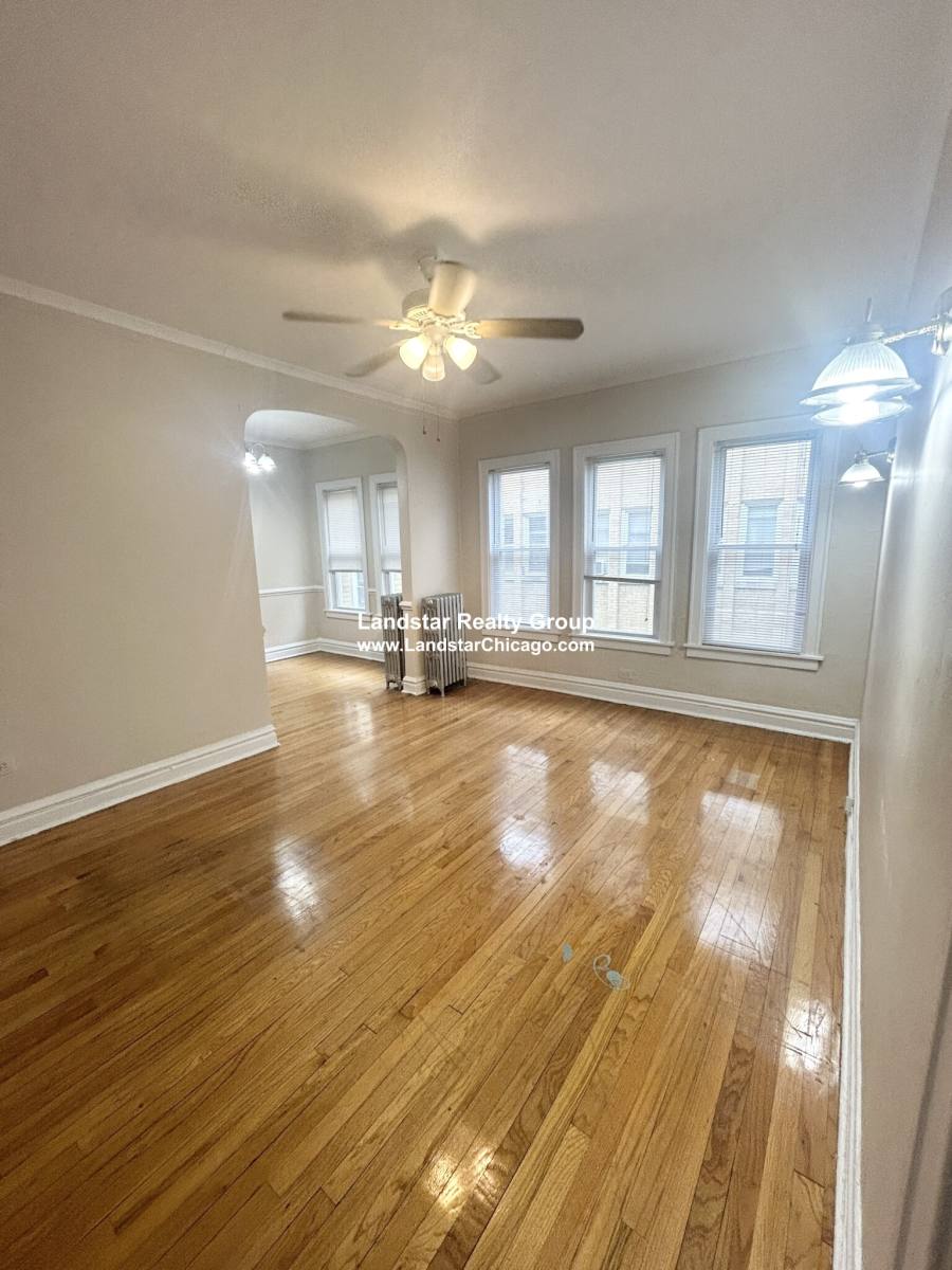 Apartment for rent at 4931 N Whipple, Chicago, IL 60625