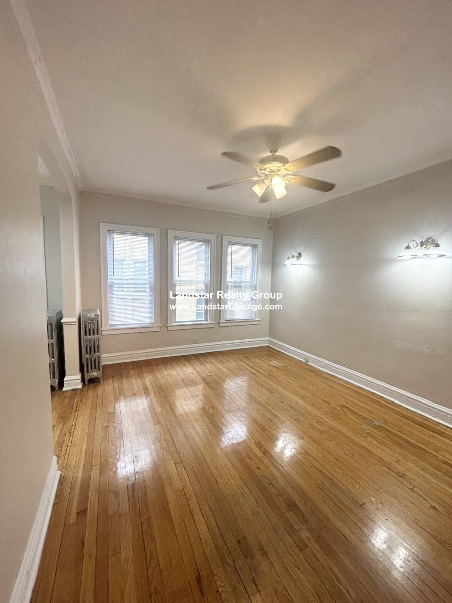 Apartment for rent at 4931 N Whipple, Chicago, IL 60625