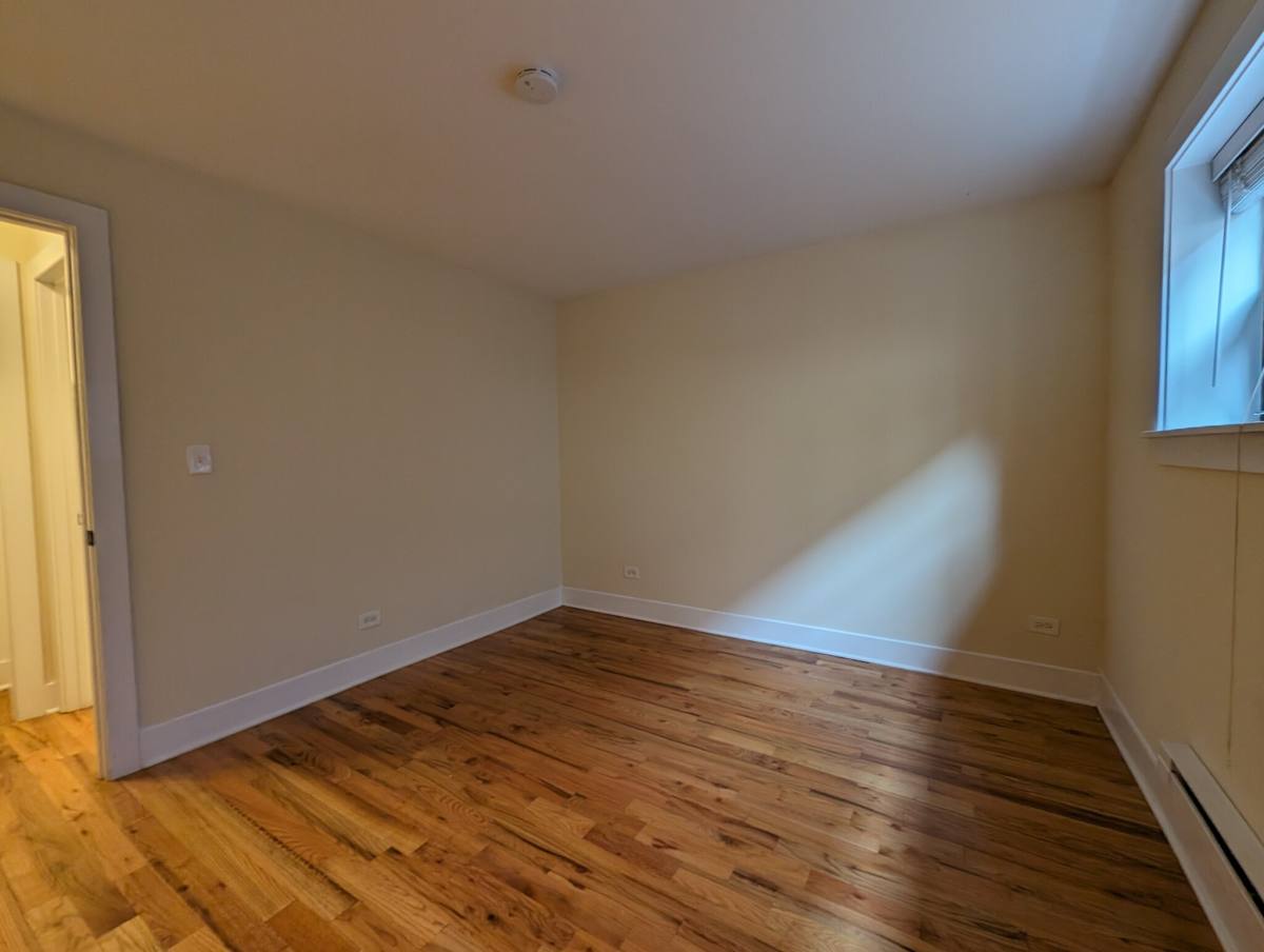 Apartment for rent at 555 W Arlington #205, Chicago, IL 60614
