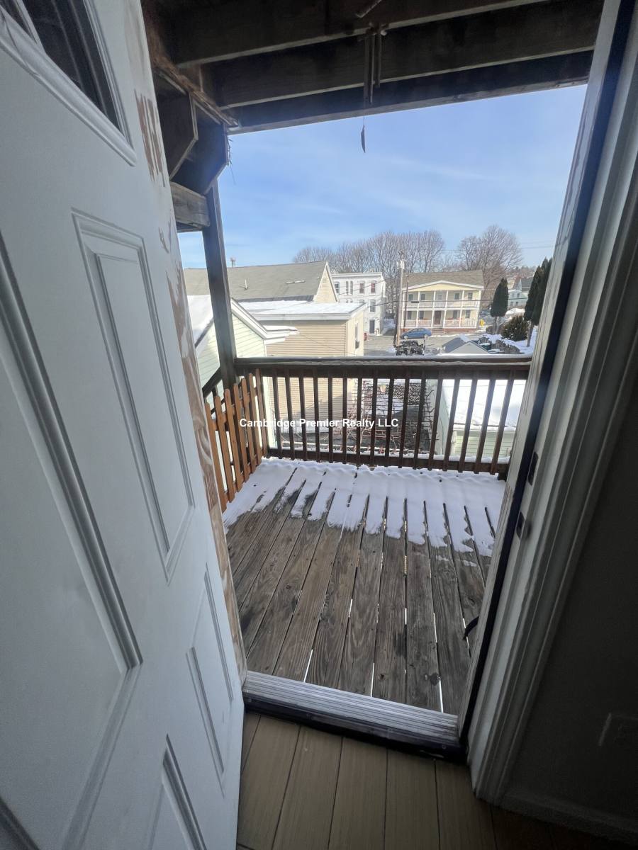 Apartment for rent at 16 Union St, Lowell, MA 01852