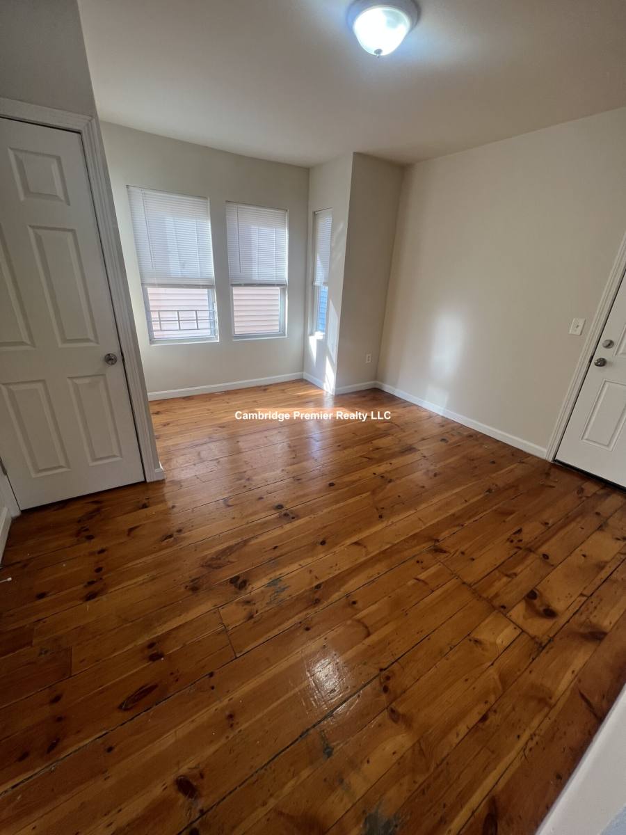 Apartment for rent at 16 Union St, Lowell, MA 01852