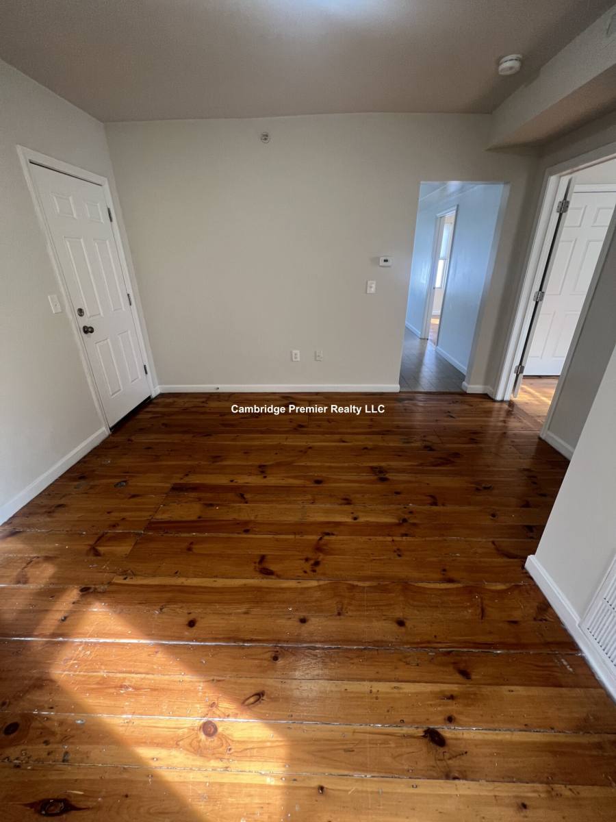 Apartment for rent at 16 Union St, Lowell, MA 01852