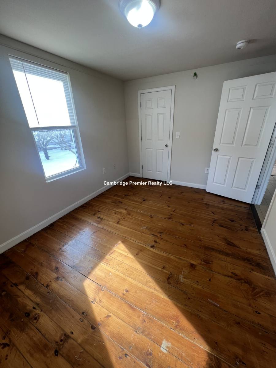 Apartment for rent at 16 Union St, Lowell, MA 01852