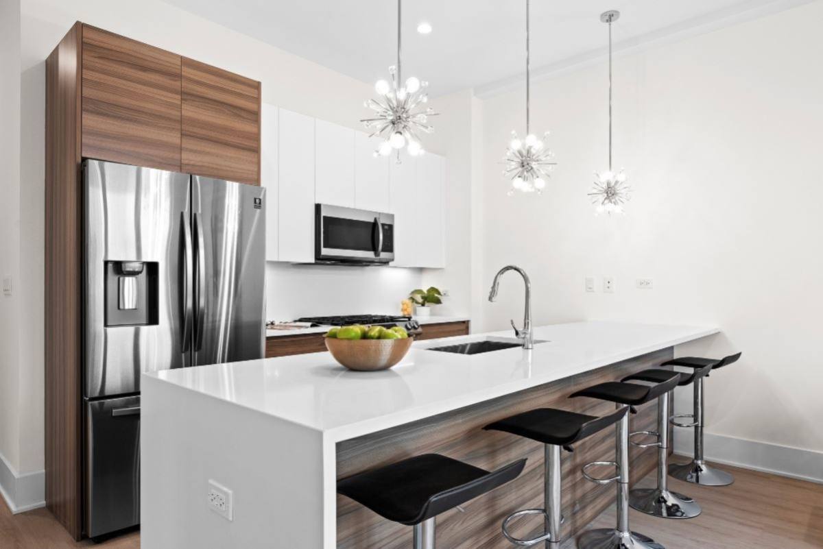 Apartment for rent at 159 W N Ave, Chicago, IL 60610