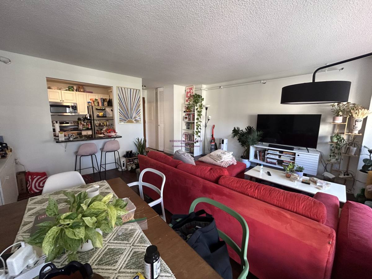 Apartment for rent at 872 Mass Ave #301, Cambridge, MA 02139