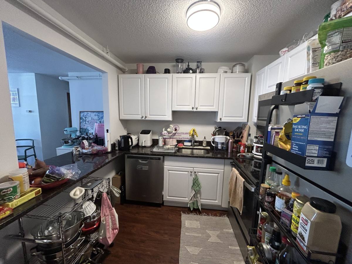 Apartment for rent at 872 Mass Ave #301, Cambridge, MA 02139
