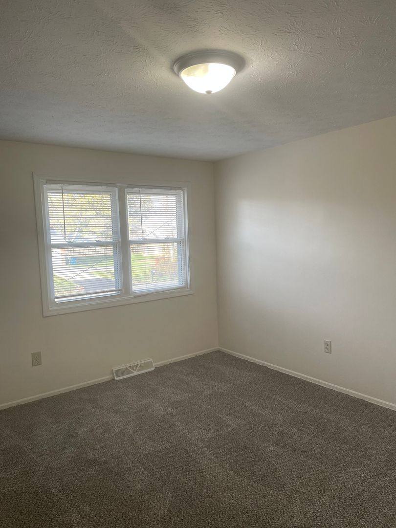 Apartment for rent at 7630-88 Stuhldreher, Massillon, OH 44646