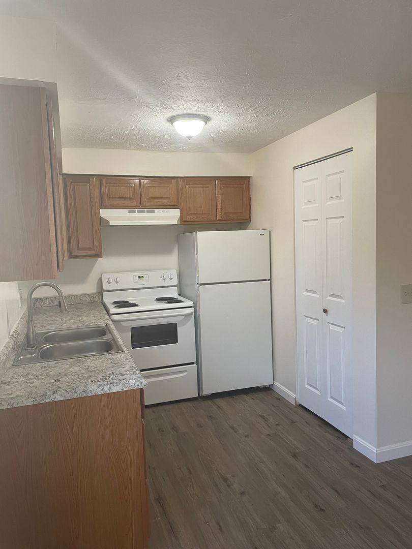 Apartment for rent at 7630-88 Stuhldreher, Massillon, OH 44646