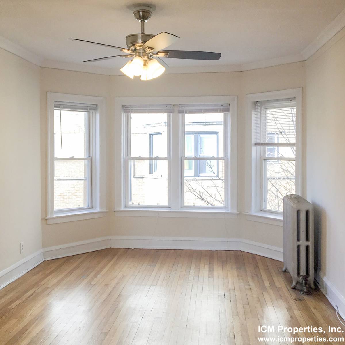 Apartment for rent at 3912 N Pine Grove Ave #3E, Chicago, IL 60613