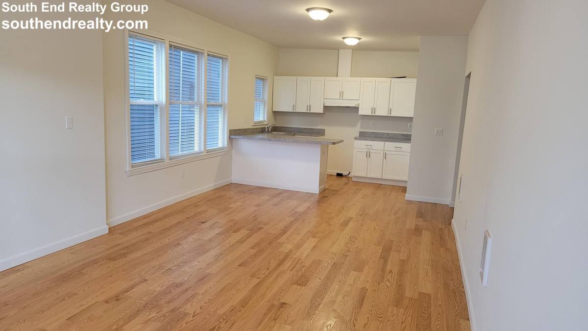 Apartment for rent at 920 Hyde Park Ave #1, Hyde Park, MA 02136